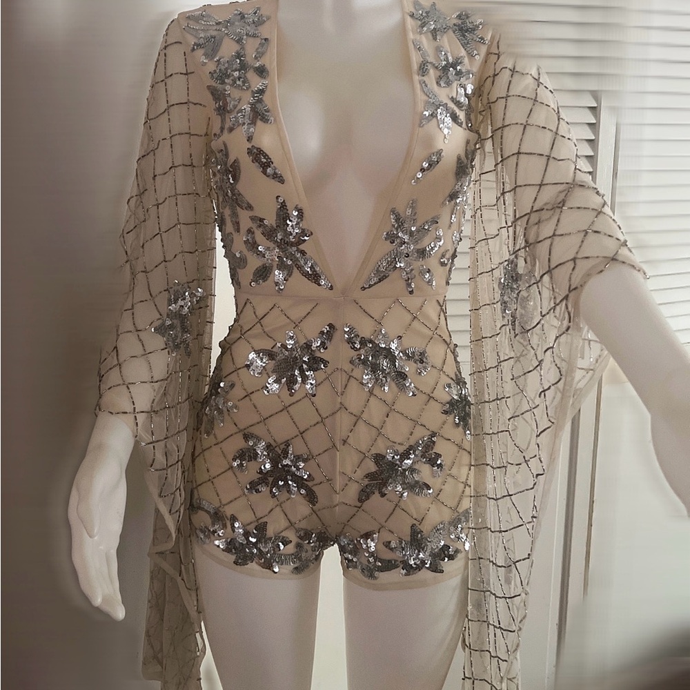 Elegant Sequin Embellished Women Shorts
